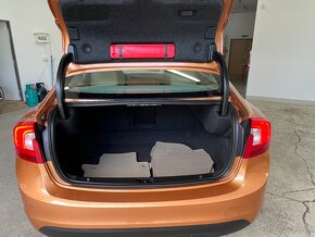 Volvo S60 2.0D 120KW AUTOMAT KŮŽE TOP 1.MAJITEL+SADA KOL - 17