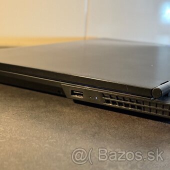 Predám herný notebok Lenovo Y540 -15IRH Raven Black - 17