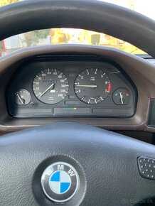 Predám BMW E34 520i - 17