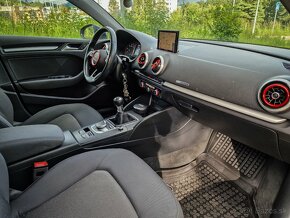 Audi A3 Limuzína sedan 1.6 TDI 85kW Manuál, 1. Majiteľ - 17