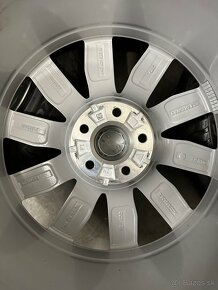 Zimná sada 5x112 R19 , 245/45/19 Audi A6, S6 C8 - 17