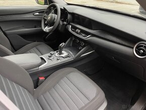 Alfa Romeo Stelvio 2.2 JTD 190k Business AWD A/T - 17