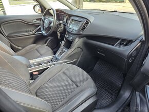 Opel Zafira benzin 2019 automat 7.miest - 17