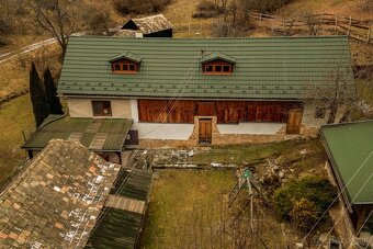 Chalupa pod lesom a potôčikom pri pozemku - Madačka - 17