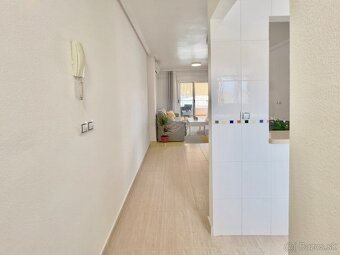 Krásný apartmán s balkonem a parkováním – Torrevieja - 17