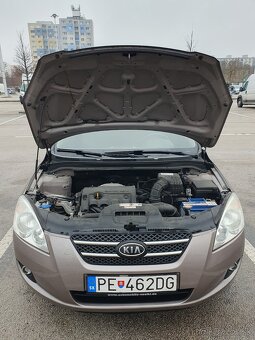 KIA Ceed Hatchback 92.7kw Manuál - 17