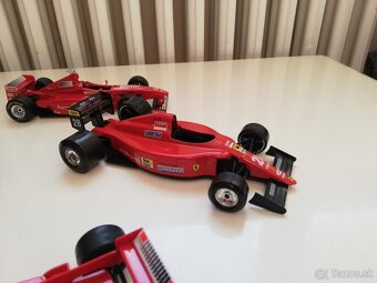 1:24 Bburago 6ks  Formula 1 FERRARI - 18