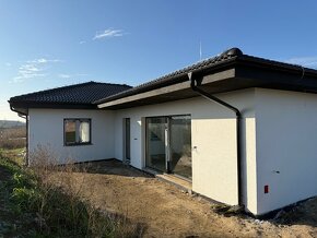 4 izbová NOVOSTAVA rodinného domu Bungalov, Zeleneč - 18