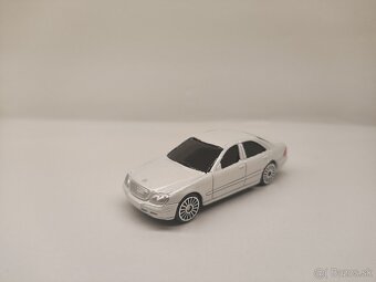 Autíčka Mercedes - Benz 1:60 - 1:64 Realtoy Maisto - 18