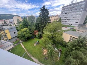 NA PREDAJ: 3,5 izb. byt, 84 m2 + 15 m2 parkovacie miesto v c - 18