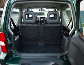 SUZUKI JIMNY 1.3VX BENZIN 4x4 - NOVA STK - VYHREV SEDADIEL - - 18