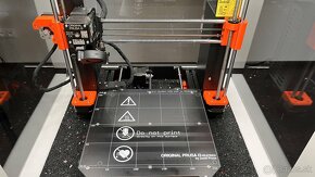 Original Prusa MK3S+ s LACK stolíkom - 18