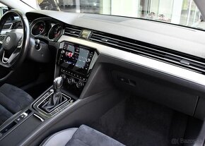 Volkswagen Passat 2.0BiTDi 176kW 4M DSG ELEGANCE 176 kw - 18