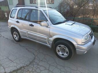 Suzuki Grand Vitara 2.0 td 4x4 - 18