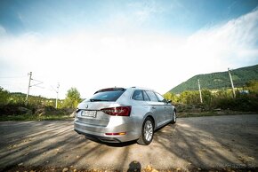 Škoda Superb Combi 2.0 TDI Style DSG AJ NA SPLÁTKY - 18