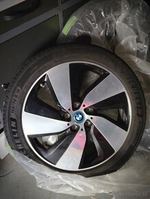 BMW i3 REX 60ah 57800km strešné okno - 18