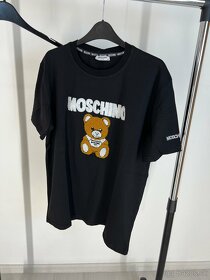 Moschino tričko 20 - 18