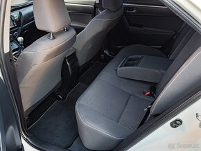 Toyota Corolla sedan 1.6 Valvematic Comfort - 18