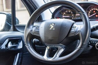 Peugeot 208 1.2 PureTech Style. - 18