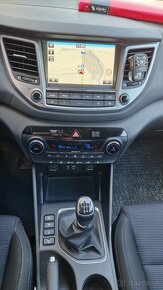 Hyundai Tucson 1.7 CRDi Style - 18