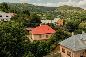 Ponúkame vám exkluzívne na predaj rodinný dom na pozemku o r - 18