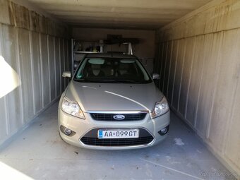 Ford Focus 1.6 2009 r.v. - 18