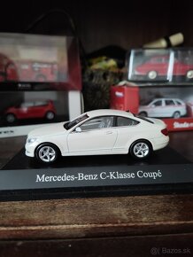 Mercedes Benz 1:43 - 18