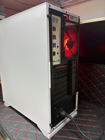 Xeon 14jad/28vlak,8gb vega 64, 16gb ram, 500gb nvme 2tb hdd - 18