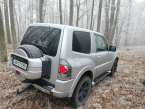 Mitsubishi Pajero 3.2 DiD 147KW AT/5 4x4 Uzávierka 2011 - 18