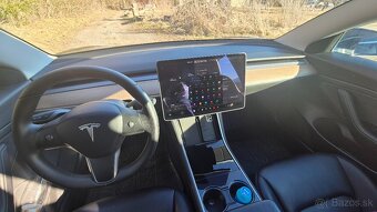 Tesla Model 3 standard range plus - 18