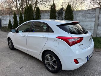 Predam Hyundai i30 v perfektnom stave 8100€ - 18