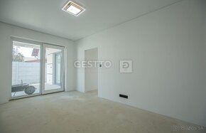 GESTTO | 4-IZBOVÁ NOVOSTAVBA RD NA PREDAJ | HOLODOM | 431m² - 18