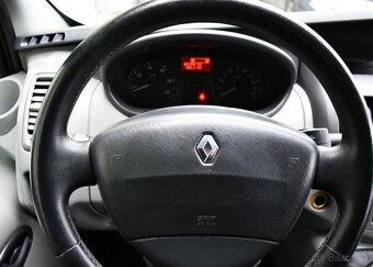 Renault Trafic 2.0dCi A/C TAŽNÉ nafta manuál 84 kw - 18