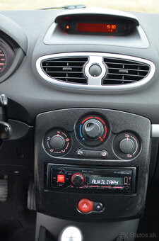 RENAULT CLIO 1.4 BENZÍN 72KW - 18