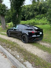 Tesla Model Y Long range 2021 - 18