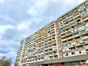 3 - IZB.BYT (86m2), DVE LOGGIE, BRATISLAVA, TOPOLČIANSKA UL. - 18