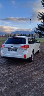 Subaru outback 2.5 - 18