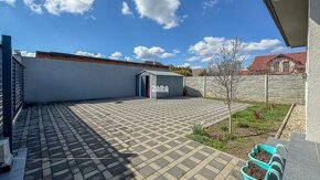 VALALIKY: moderný, priestranný 4 izb. bungalov, veľká terasa - 18