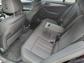 BMW 520d Touring G31 - 18