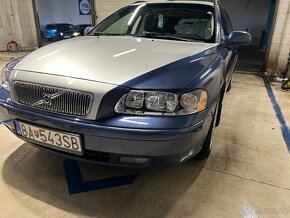 Volvo V70 2.4 D5 AT - 18