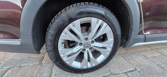 Volkswagen Passat Alltrack 2.0 TDI 4MOTION DSG Business - 18