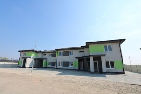 3 izbový byt 72,72 m2 s terasou, 2 parkovacími miestami - 18