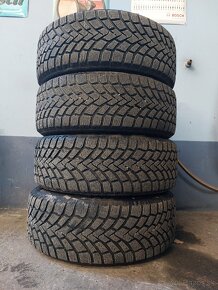 5x112R17 Škoda 7J ET45 + 225/55R17 - 18