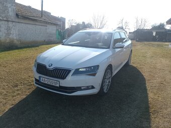 Predám 4x4 Škoda Superb 3 combi ročník 2016 DSG - 18