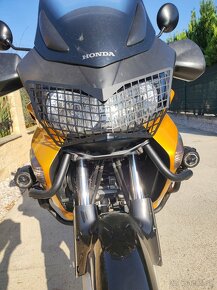 Honda XL 1000 Varadero - 18