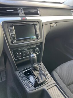 Škoda Superb Combi 2.0 TDi DSG 103kw NAVI/Colombus - 18