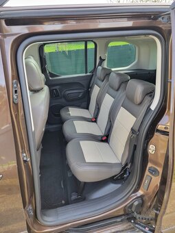 Opel Combo Life 1.5 CDTI 130k Innovation AT8 - 18