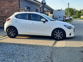 Mazda 2 1.5 benzin 66kw 2020 - 18