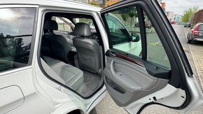 BMW X5 4.8i - 18