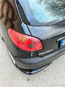 Peugeot 206 - 18